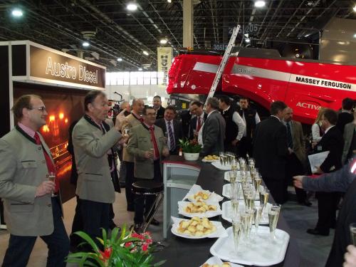 2012agromash04